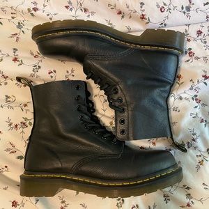 Dr. Marten 1460 womens Pascal Virginia boot